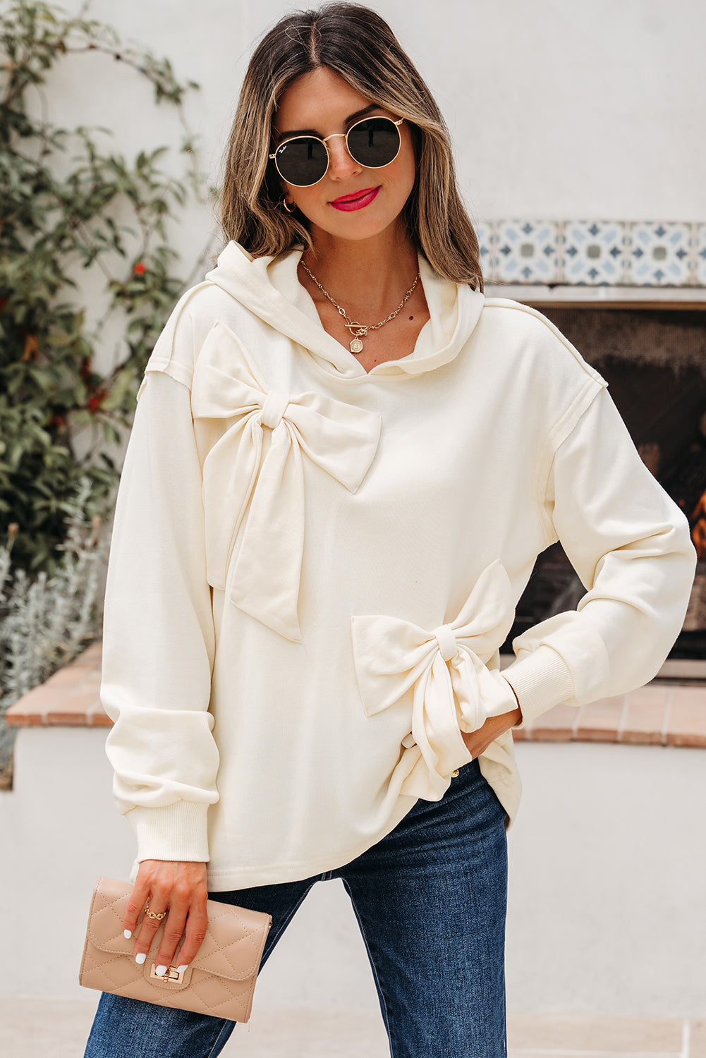 Oversized Bow Hoodie – Creamy White