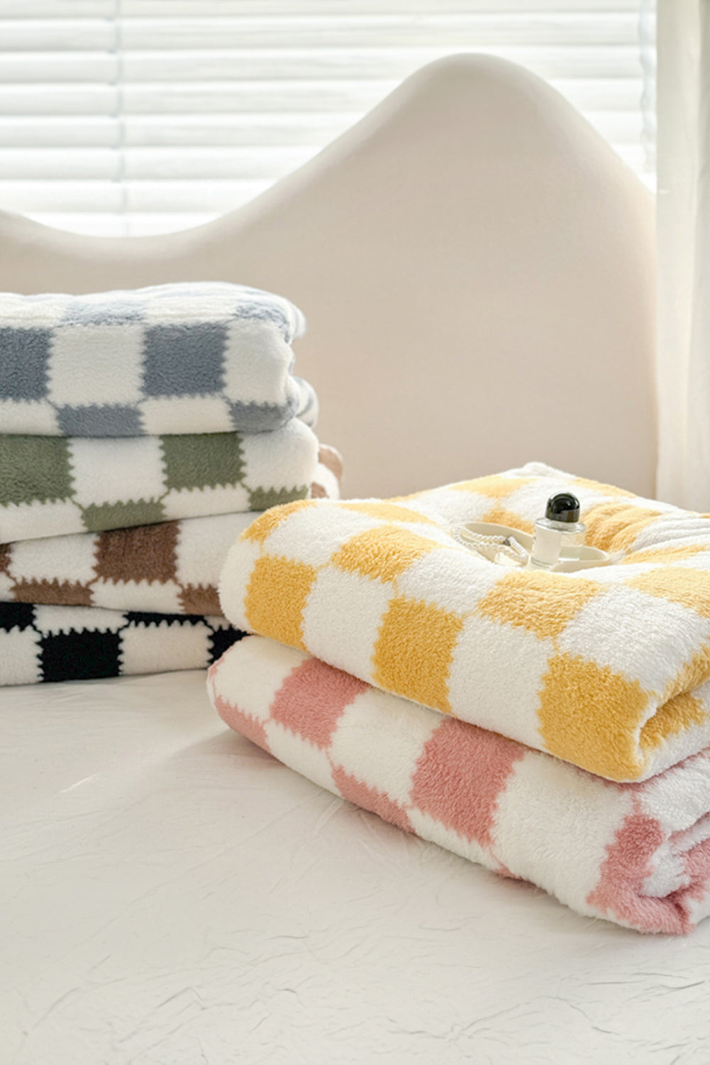 Black Checkered Fluffy Fleece Blanket