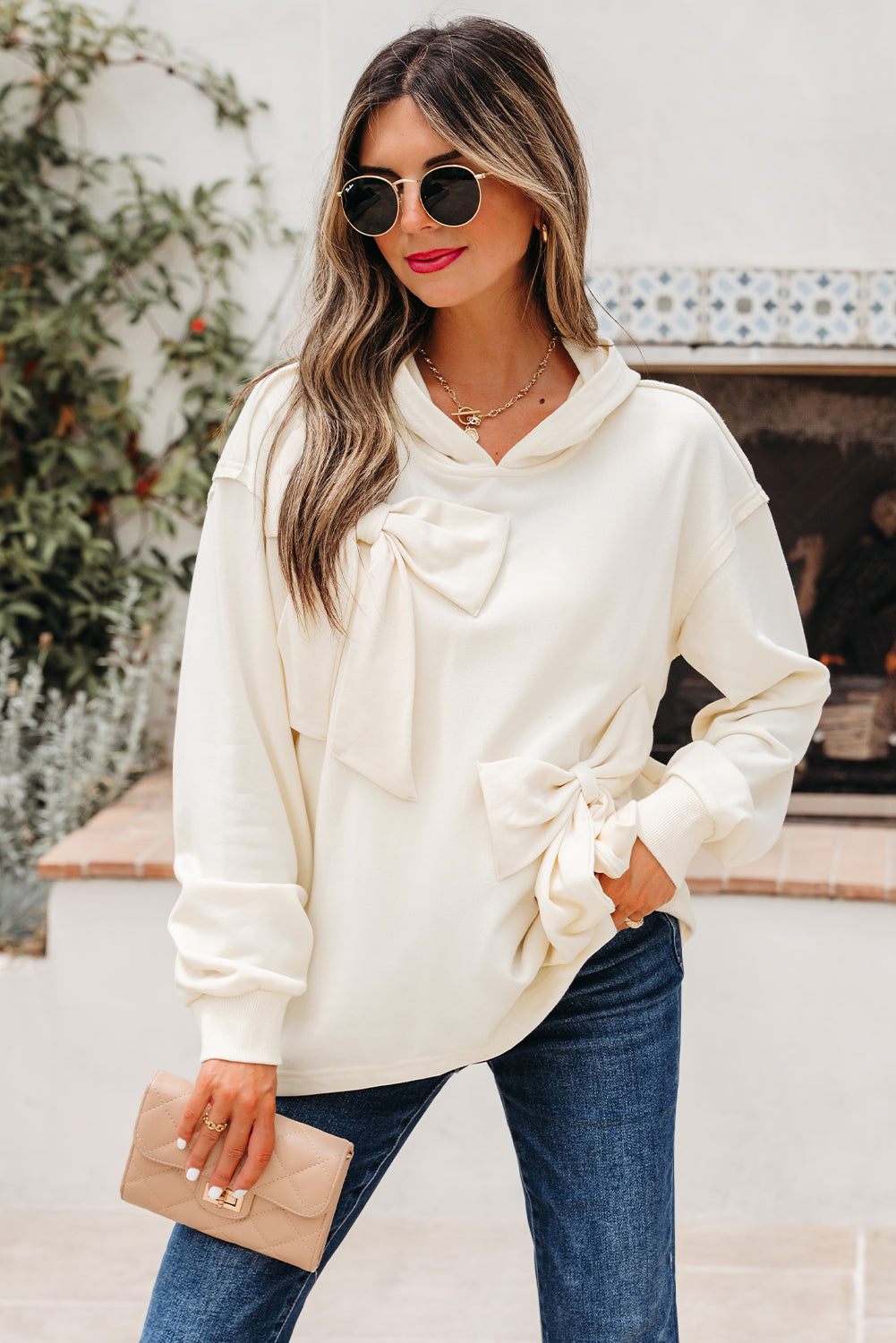 Oversized Bow Hoodie – Creamy White