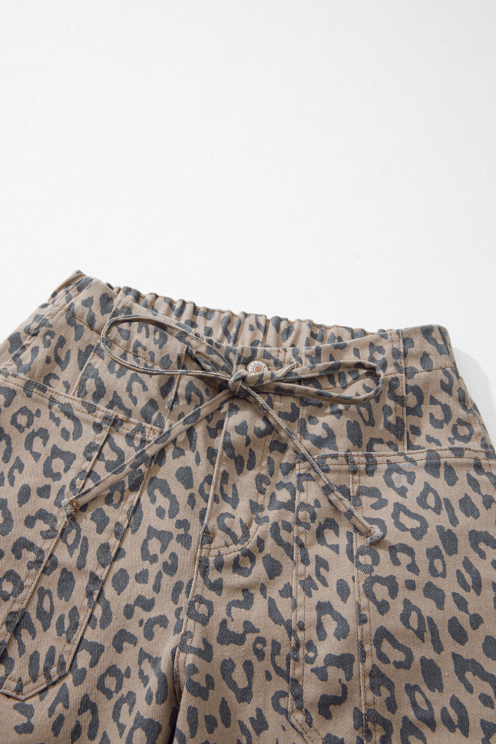 Leopard Print Wide-Leg Jeans with Drawstring Waist & Side Pockets